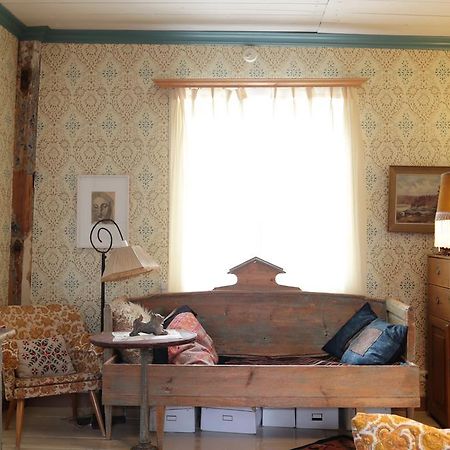 فيلا 1800'S Townhouse لوفيزا المظهر الخارجي الصورة