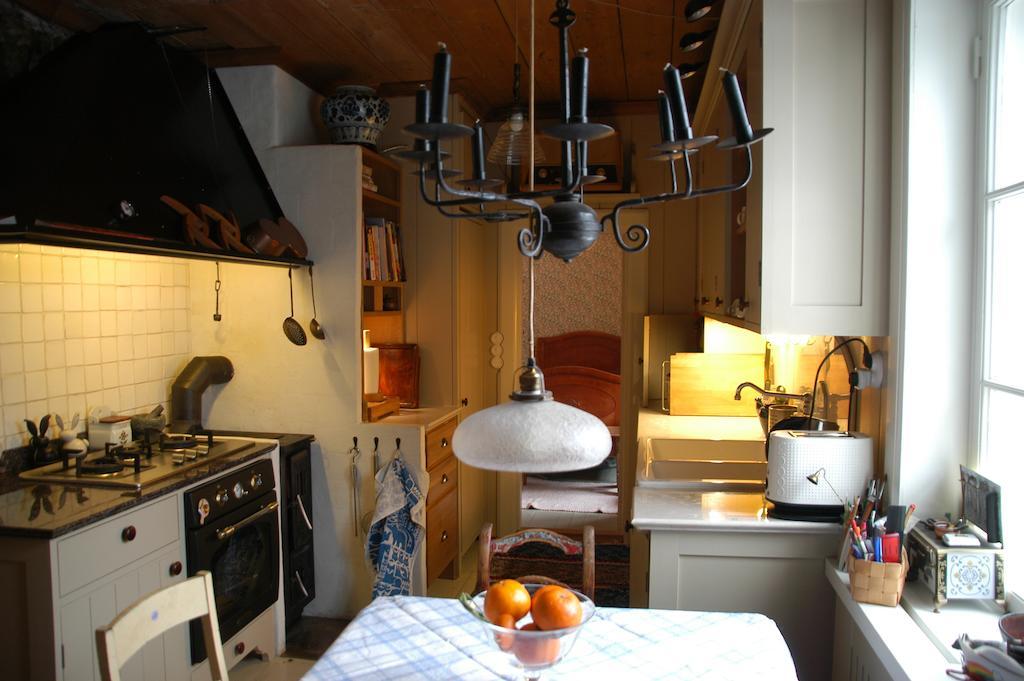 فيلا 1800'S Townhouse لوفيزا الغرفة الصورة