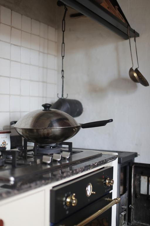 فيلا 1800'S Townhouse لوفيزا المظهر الخارجي الصورة